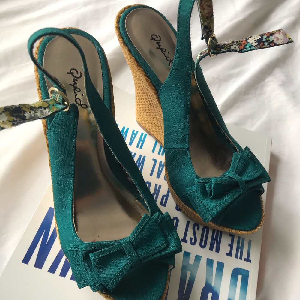 Turquoise semi-platform wedges
